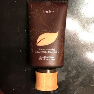Tarte Amazonian Clay Foundation